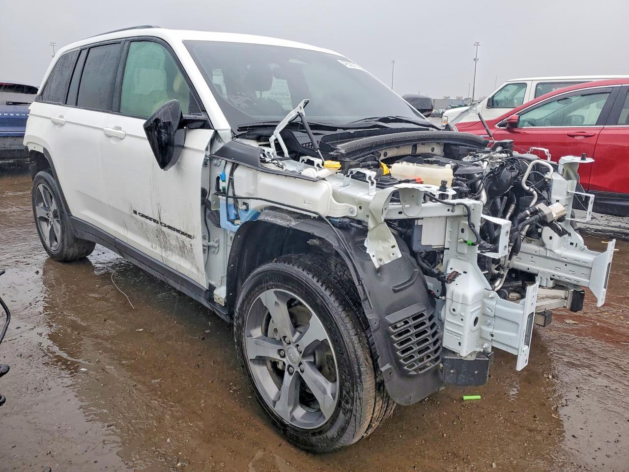 2022 Jeep Grand Cherokee Limited 4Xe - Image 4