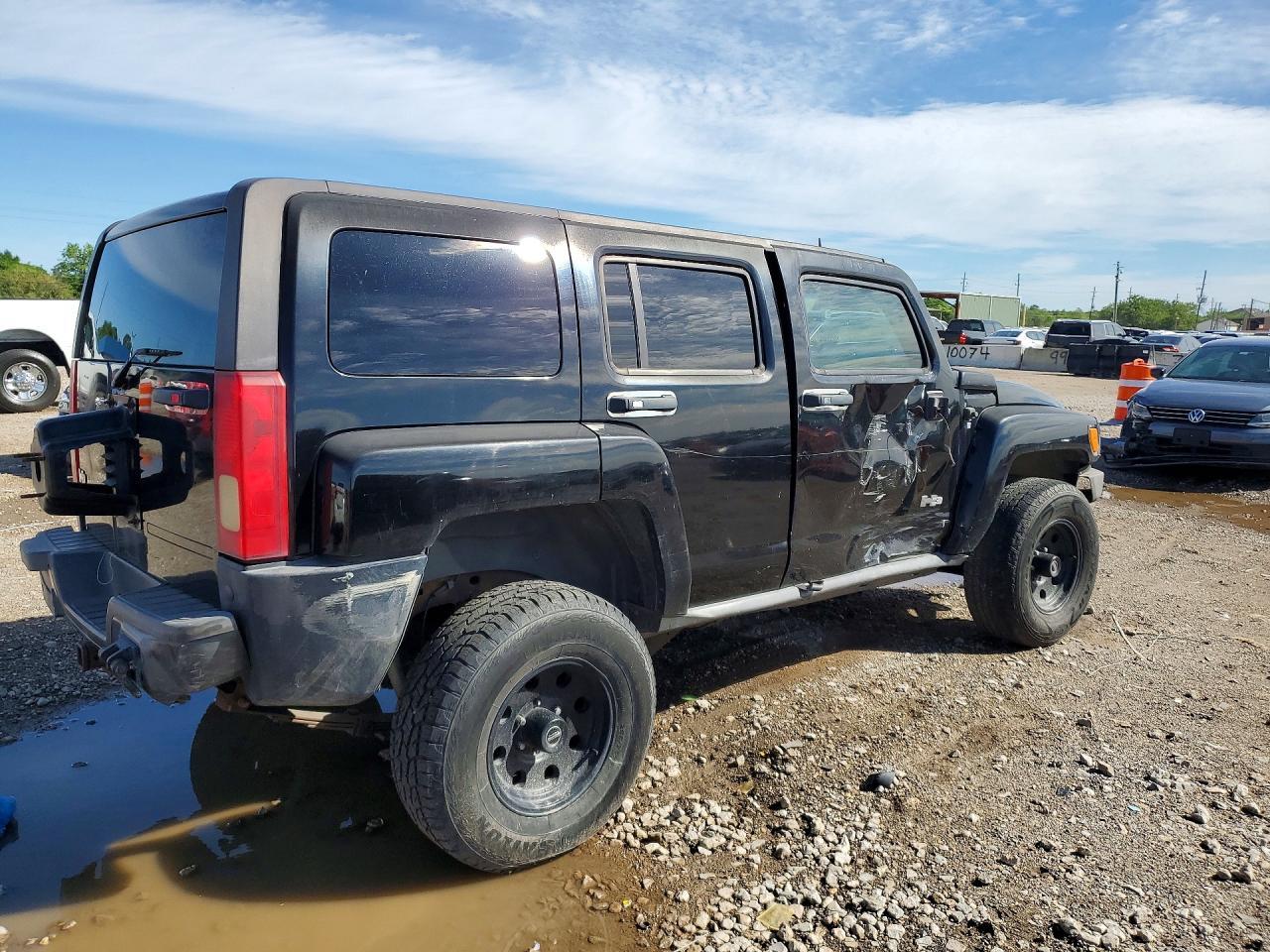 2007 Hummer H3 - Image 3