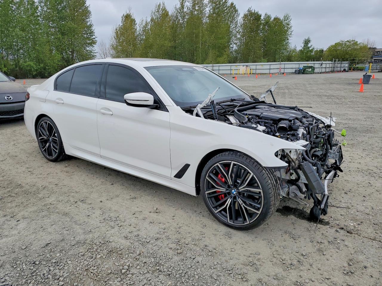 2022 BMW M550Xi - Фото 4