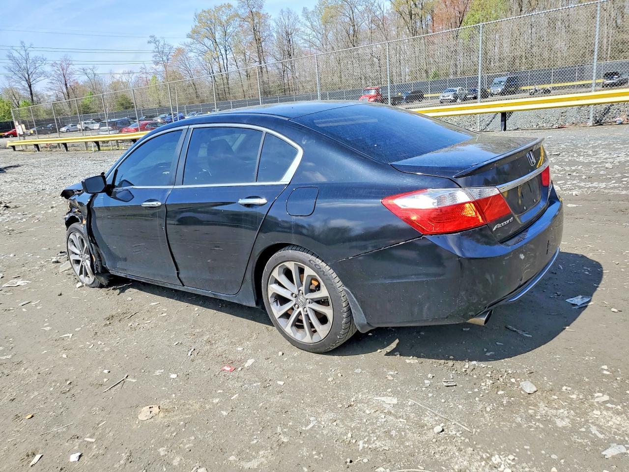 2013 Honda Accord Sport - Image 2