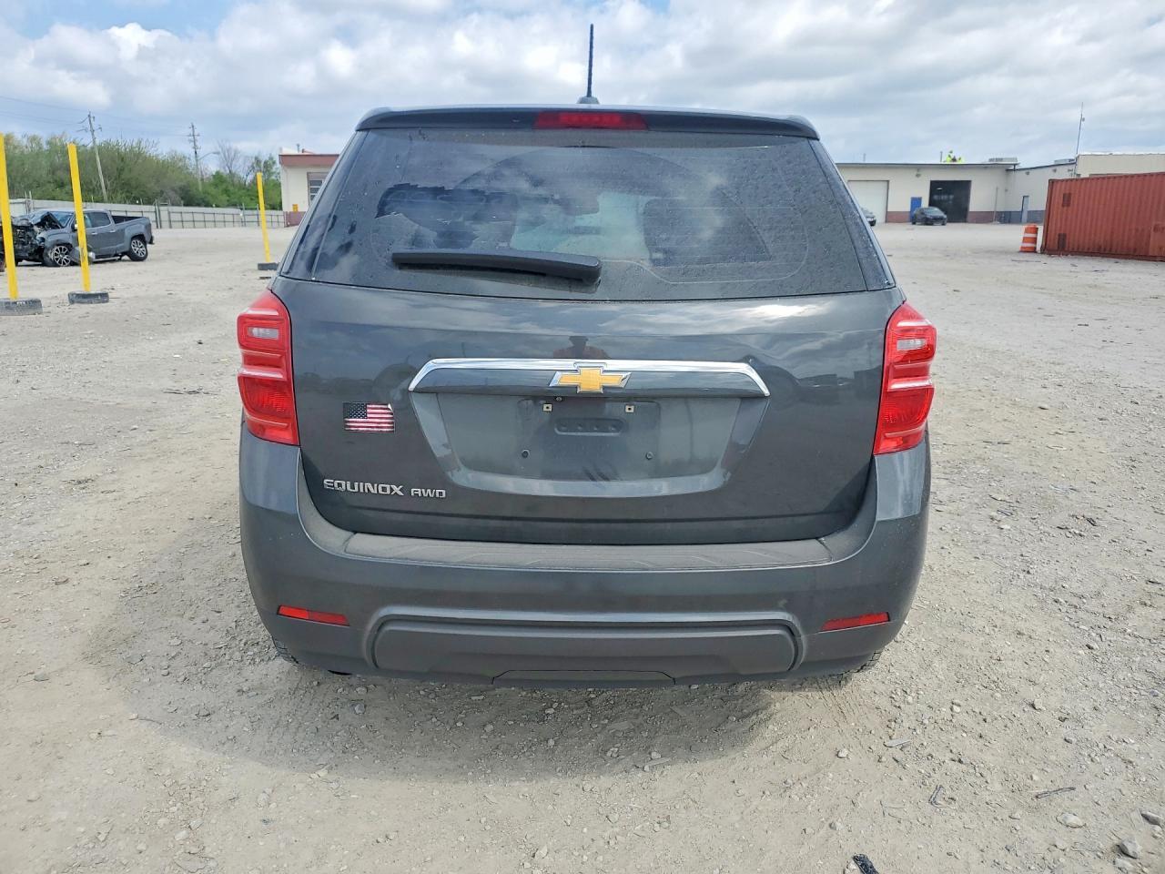 2017 Chevrolet Equinox Ls - Фото 6