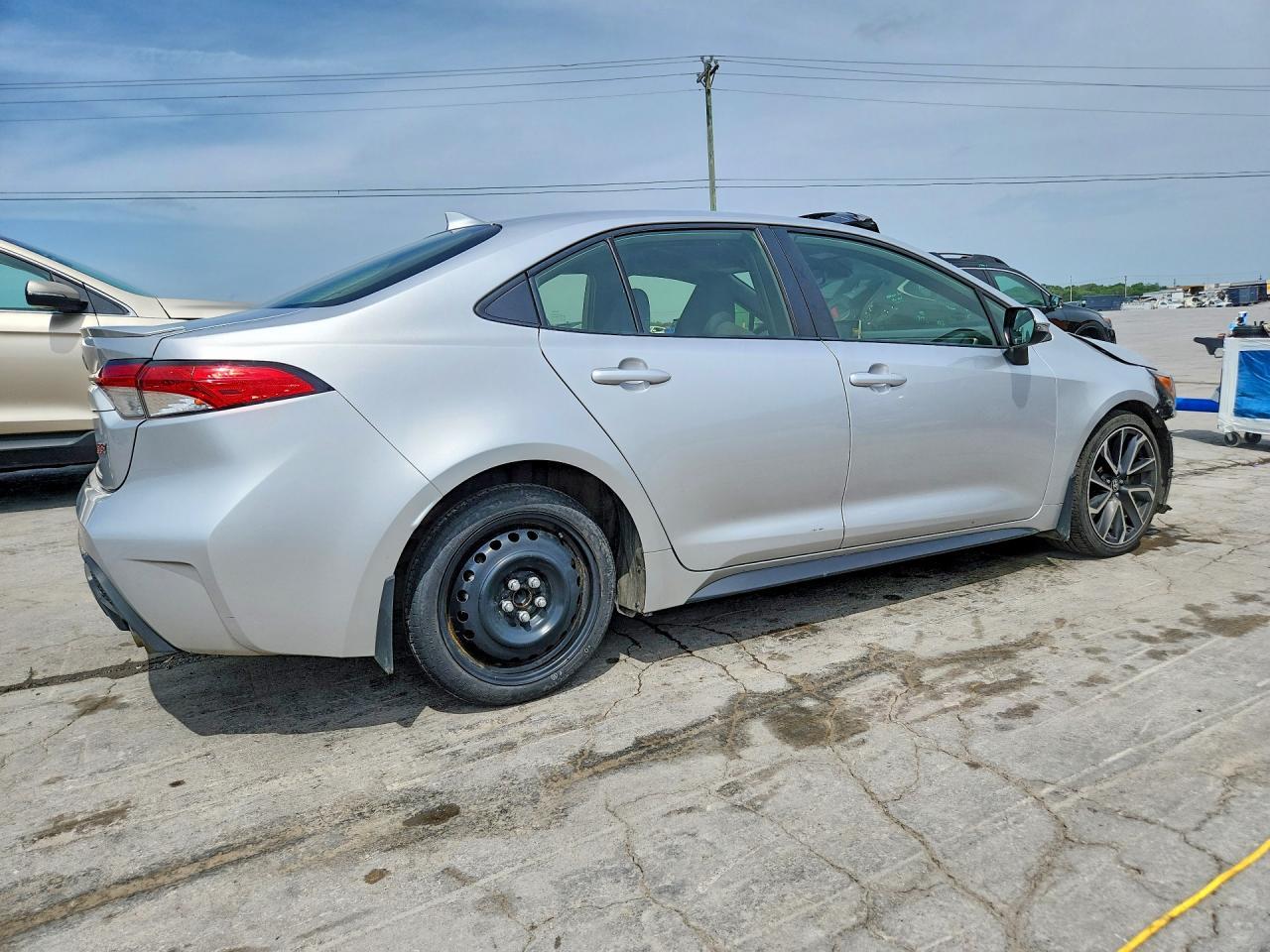 2020 Toyota Corolla Se - Фото 3