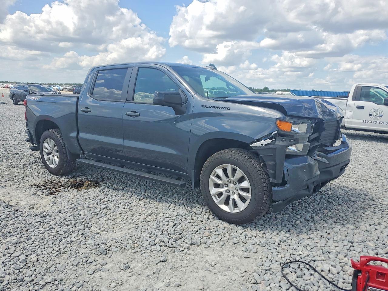 2022 Chevrolet Silverado Ltd K1500 Custom - Image 4