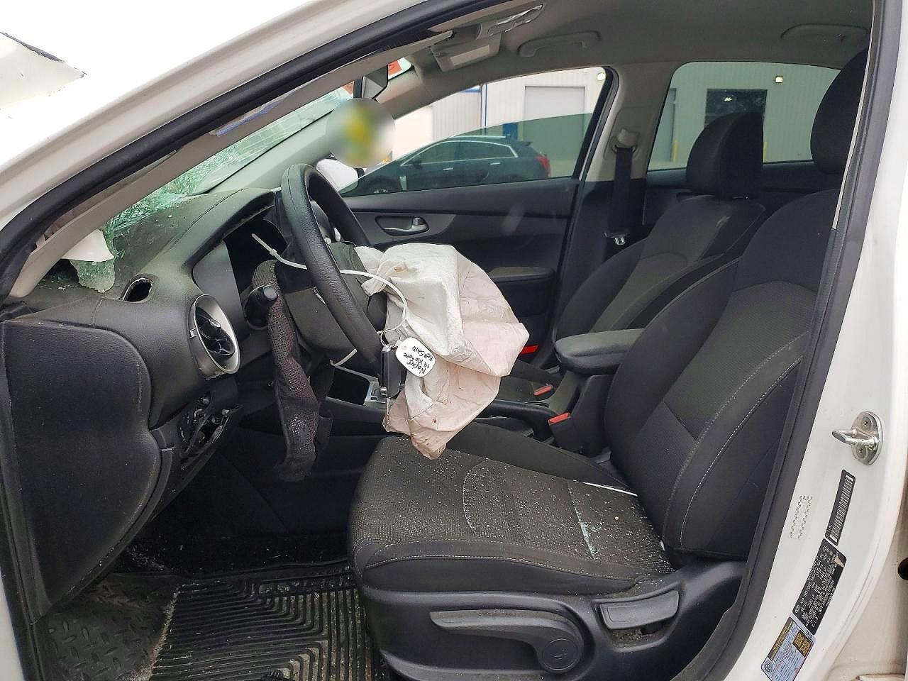 2019 Kia Forte Lxs - Image 7