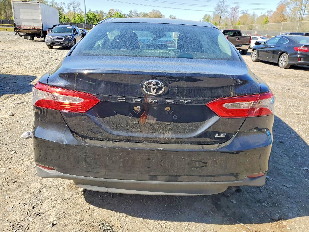 2018 Toyota Camry Le - Image 6