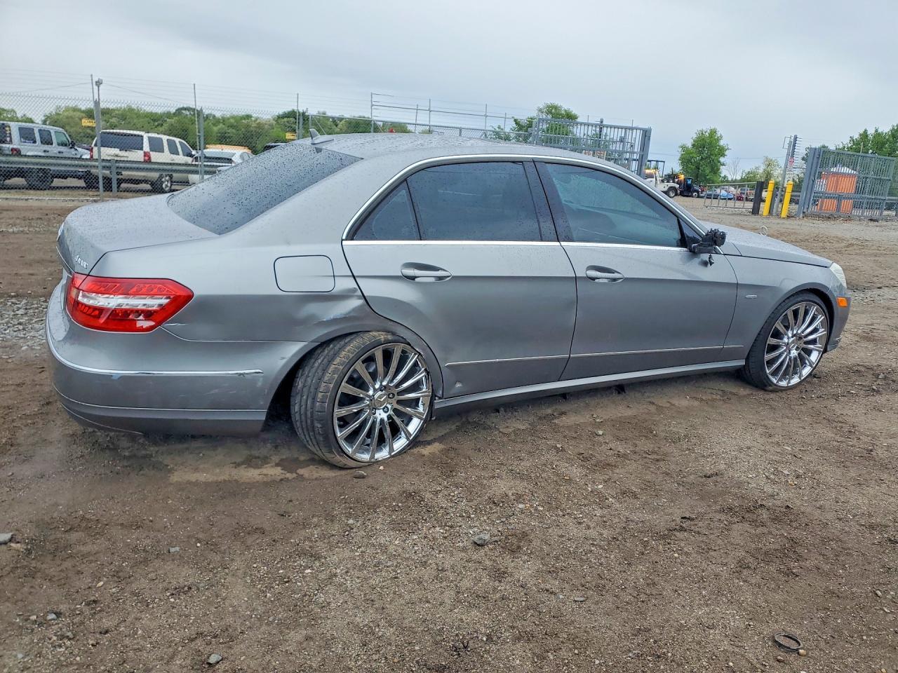 2012 Mercedes-Benz E 350 4Matic - Фото 3