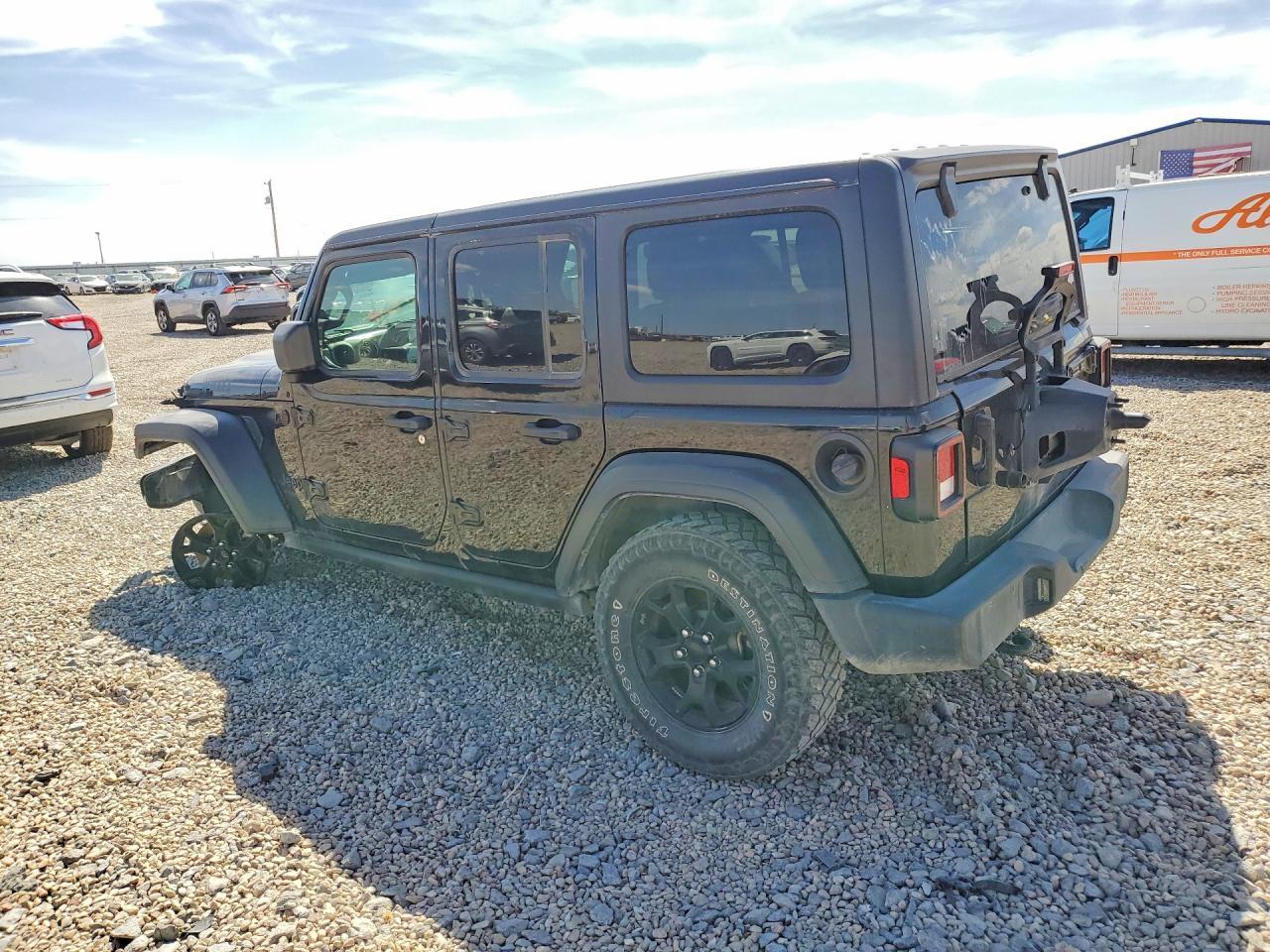 2021 Jeep Wrangler Unlimited Sport - Фото 2