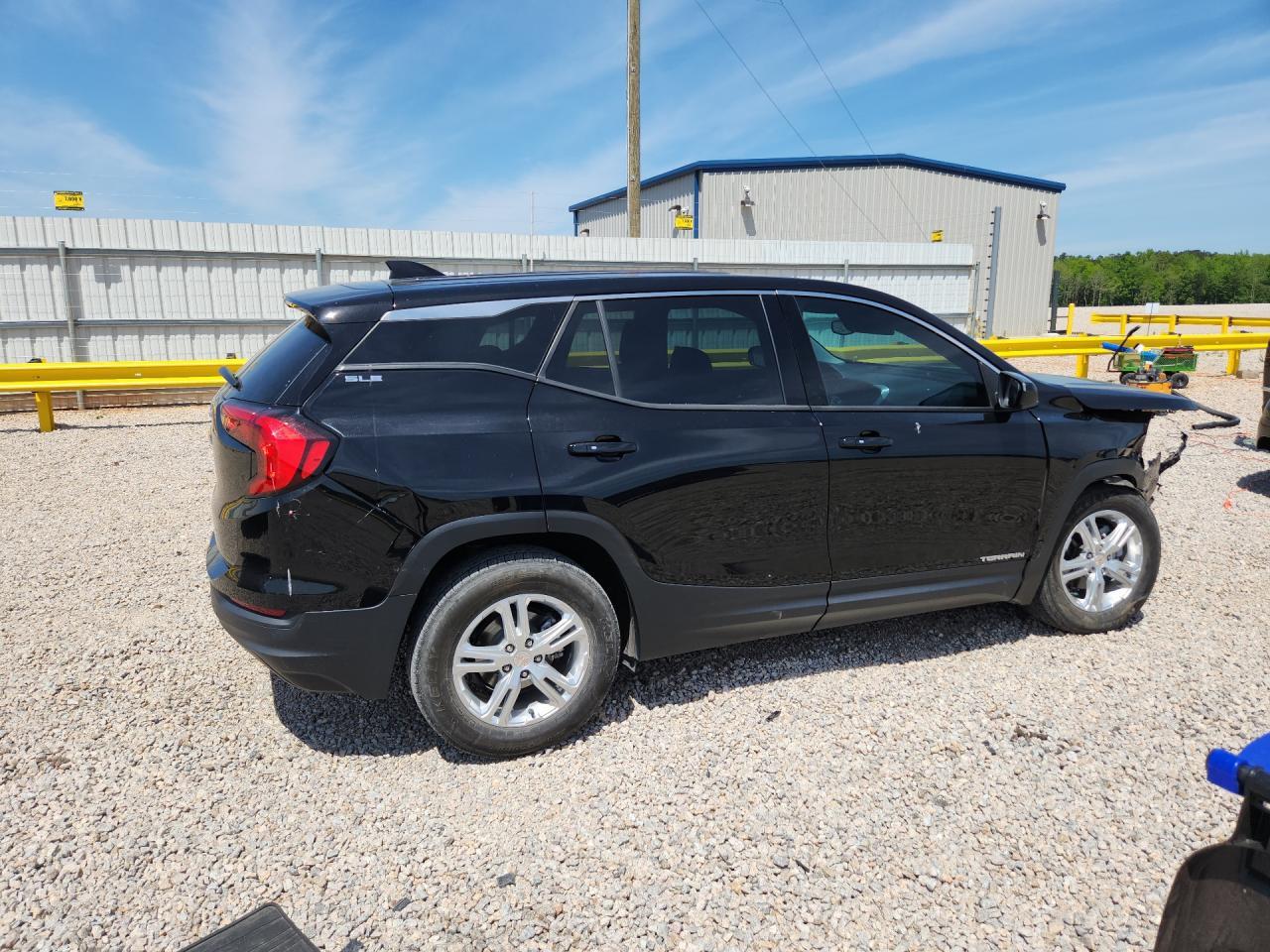 2020 GMC Terrain - Image 3
