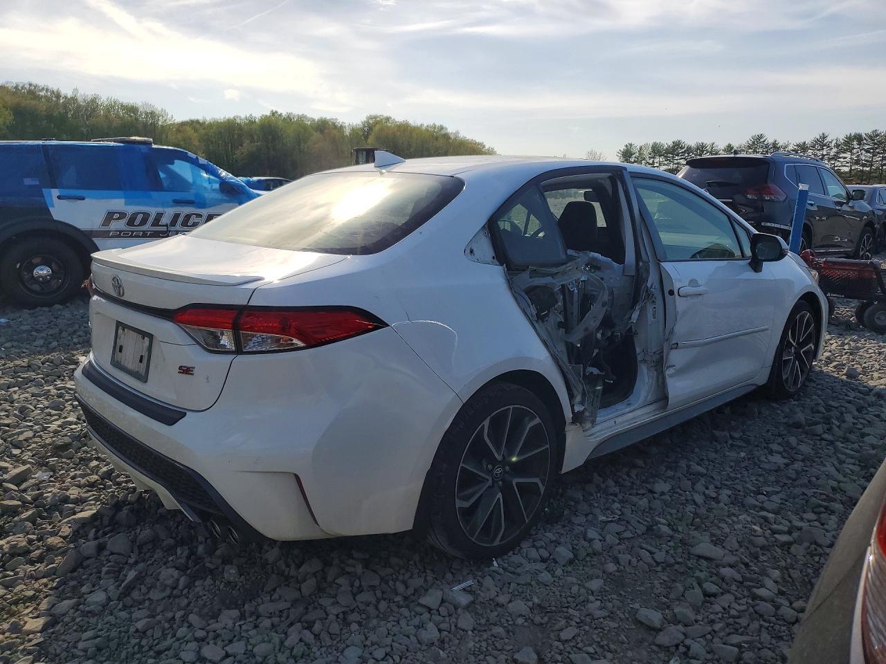 2020 Toyota Corolla Se - Image 3
