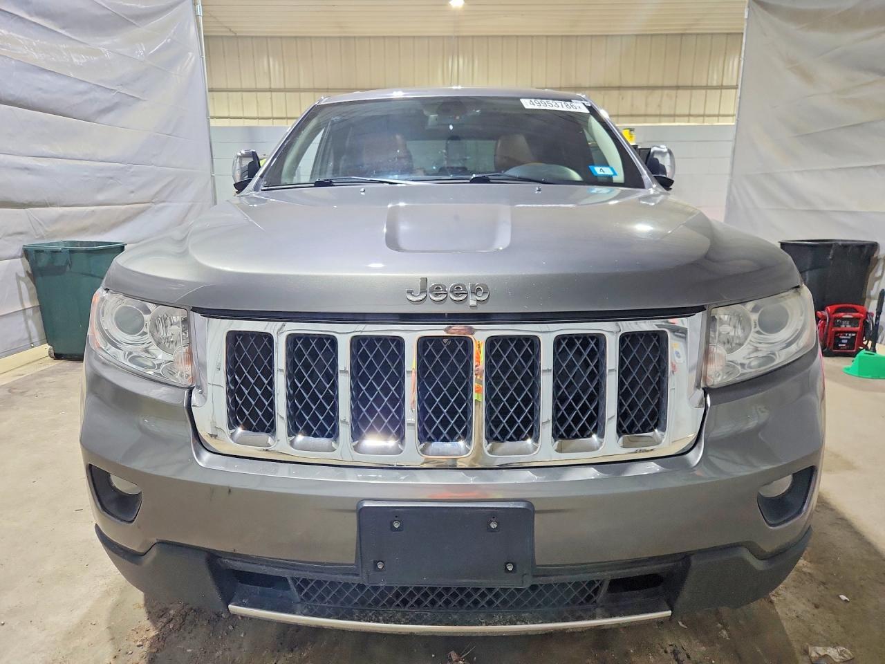 2013 Jeep Grand Cherokee Overland - Image 5