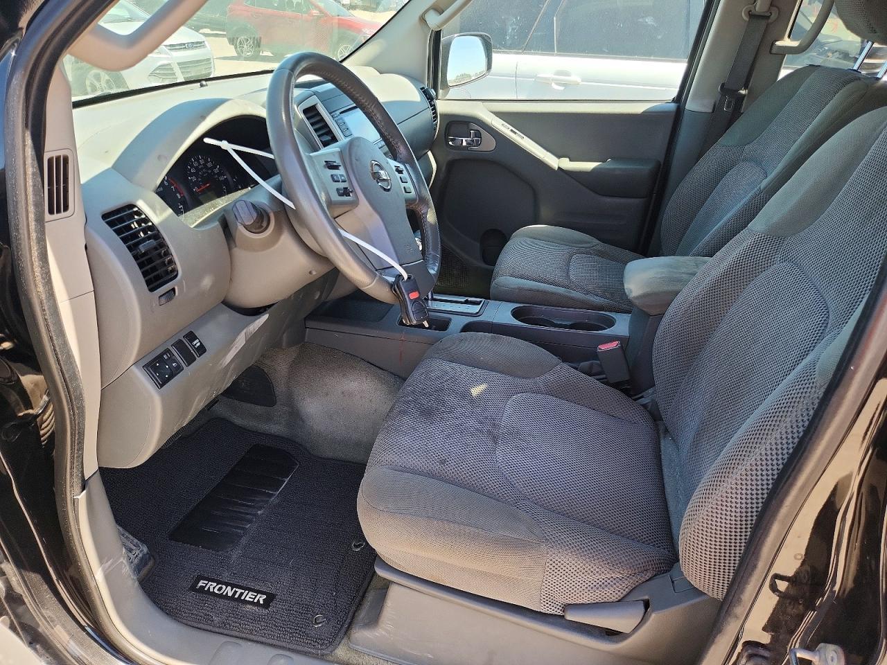 2017 Nissan Frontier Sv - Image 7