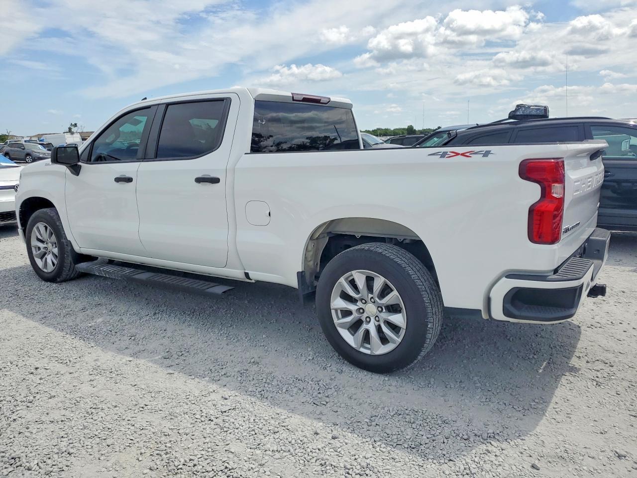 2022 Chevrolet Silverado K1500 Custom - Image 2