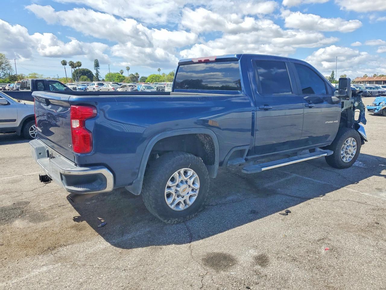 2022 Chevrolet Silverado K2500 Heavy Duty Lt - Image 3