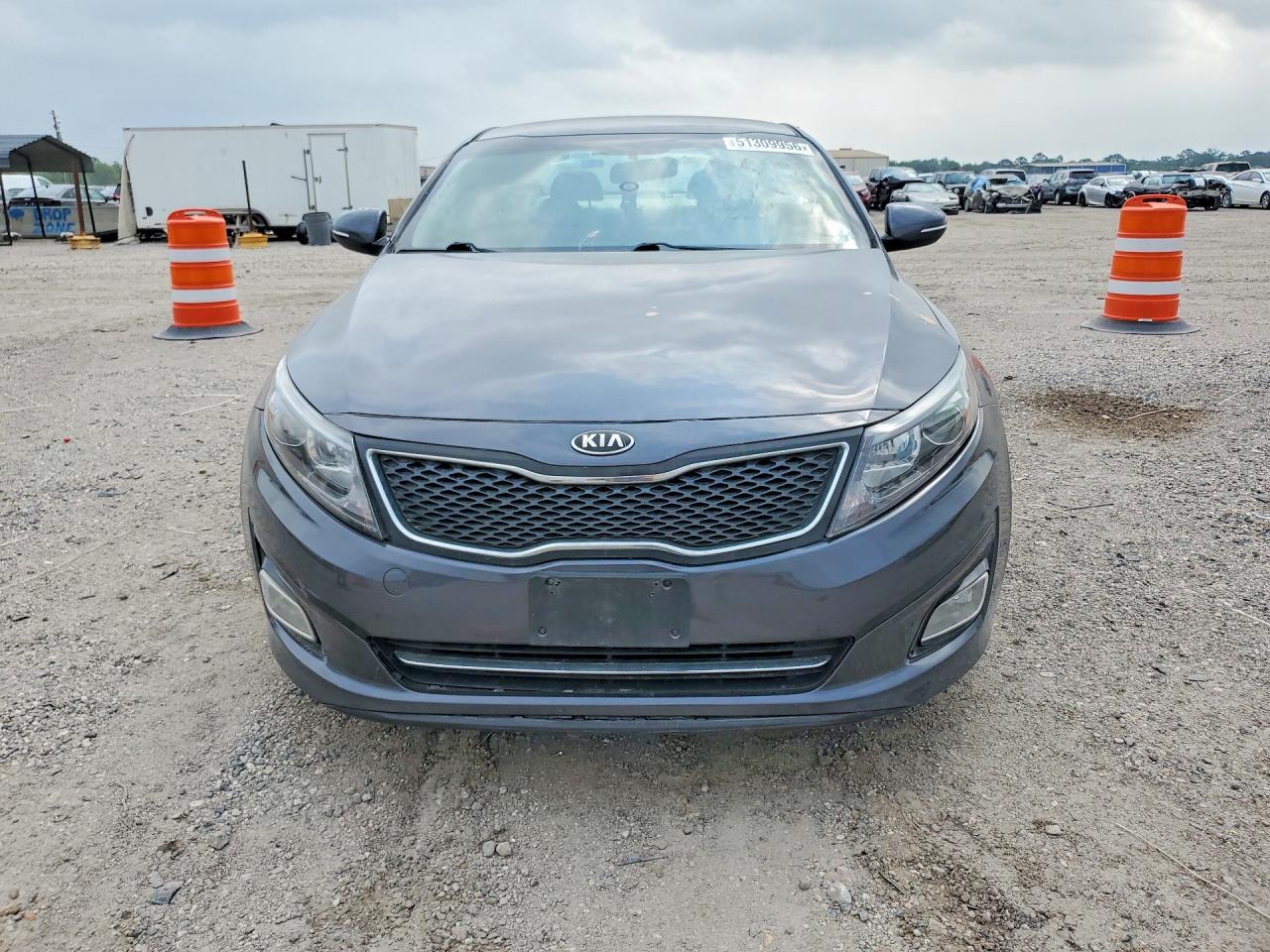 2015 Kia Optima 4D Lx - Image 5