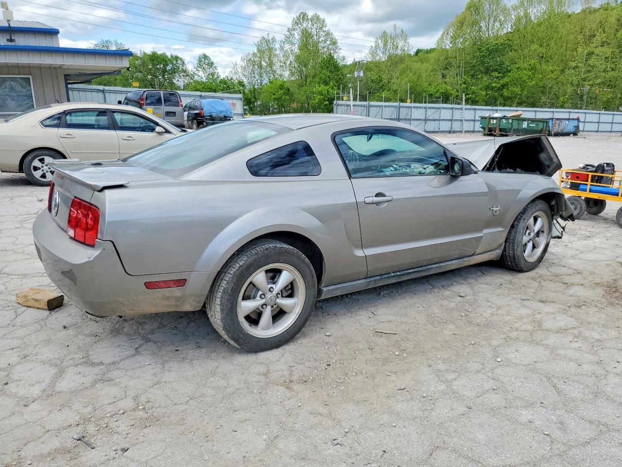 2009 Ford Mustang - Фото 3