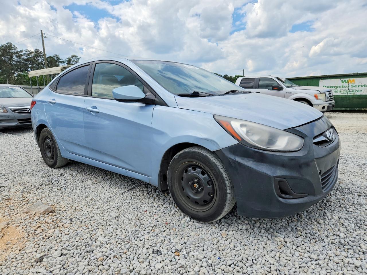 2013 Hyundai Accent Gls - Фото 4