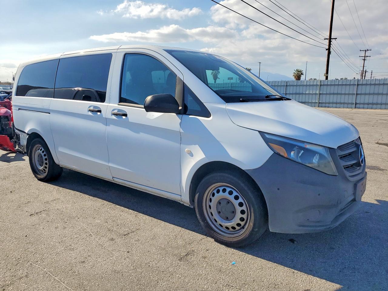 2019 Mercedes Benz Metris - Image 4