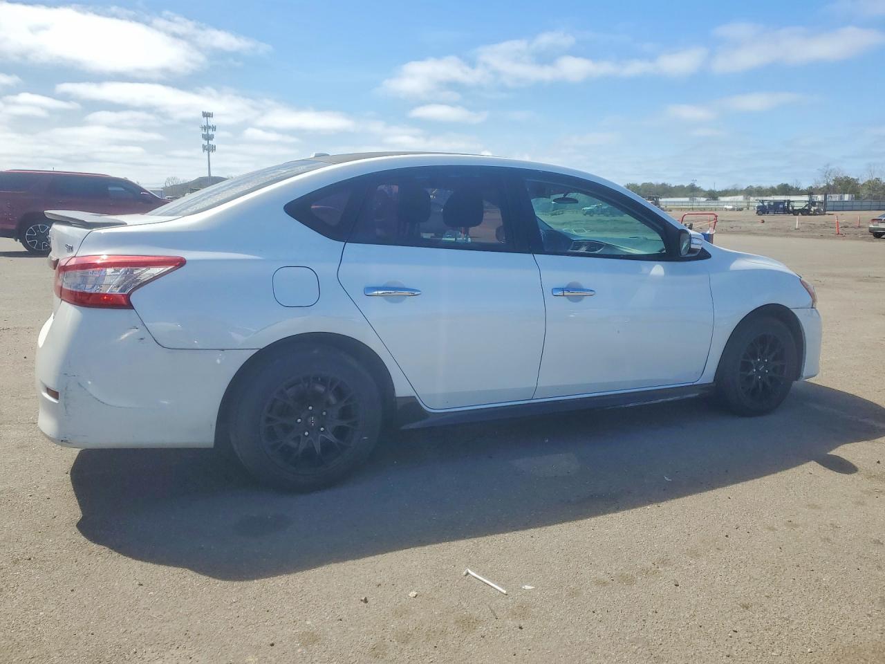 2015 Nissan Sentra - Image 3
