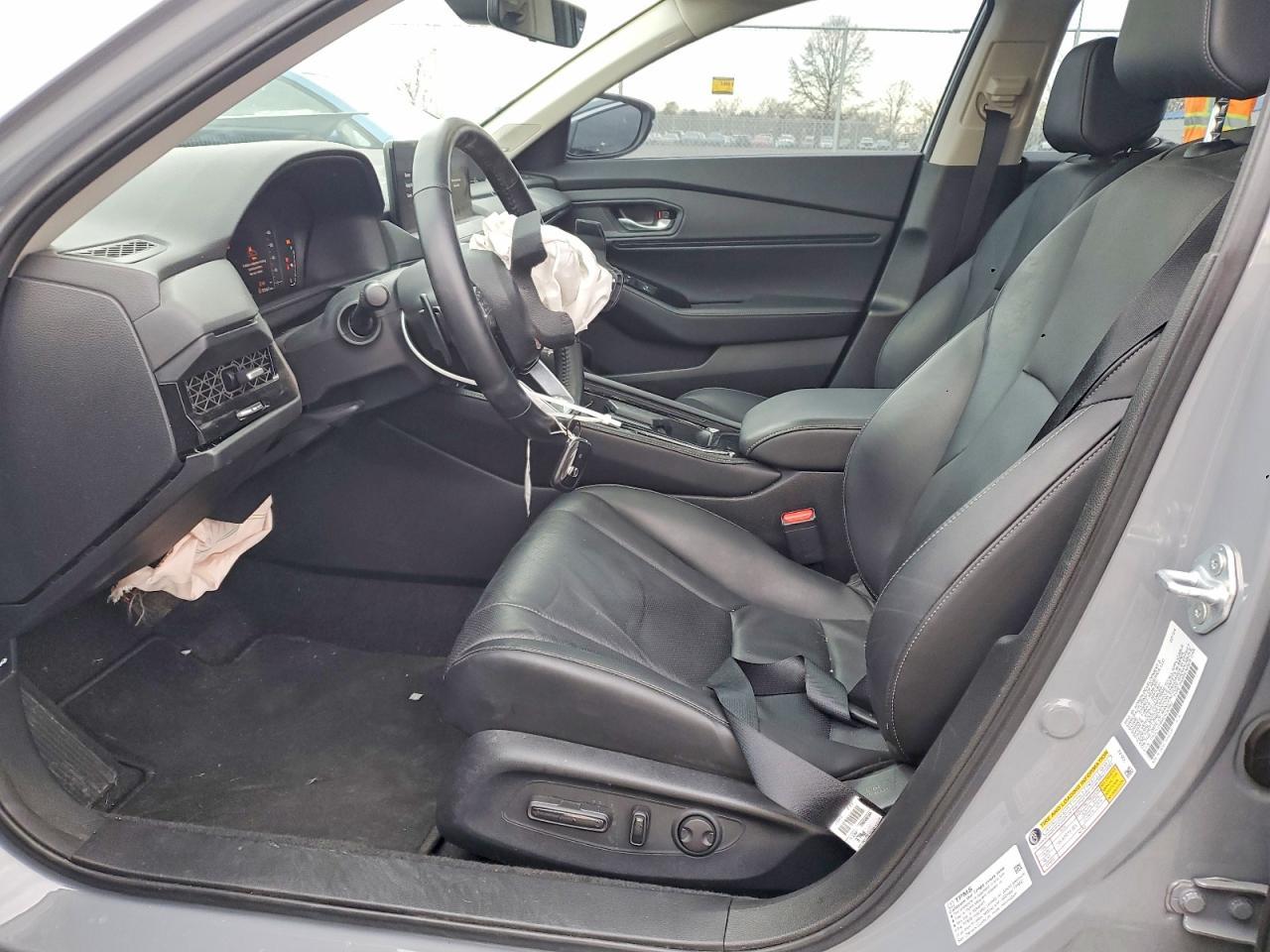 2024 Honda Accord Touring Hybrid - Image 7