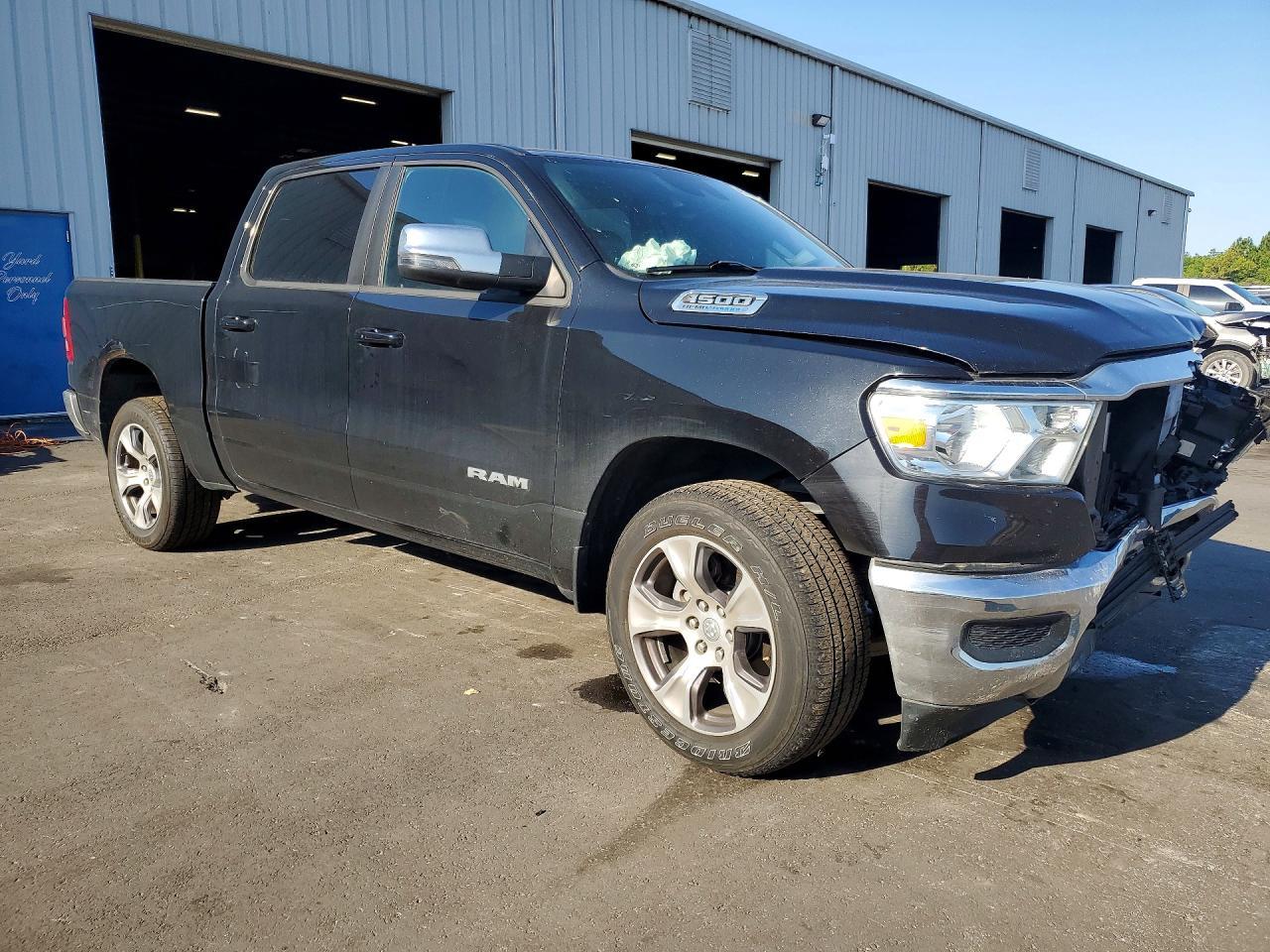 2024 Ram 1500 Laramie - Фото 4