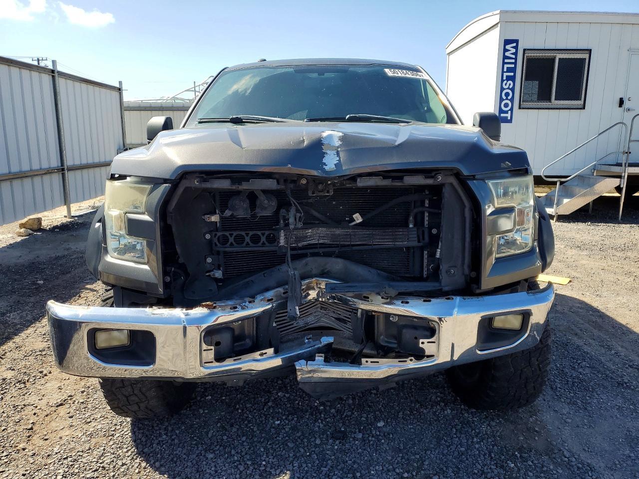 2015 Ford F150 Supercrew - Image 5