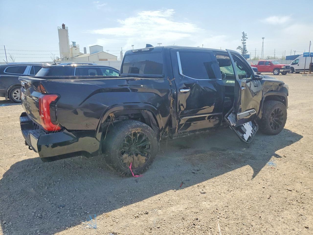 2024 Toyota Tundra Crewmax Capstone - Image 3