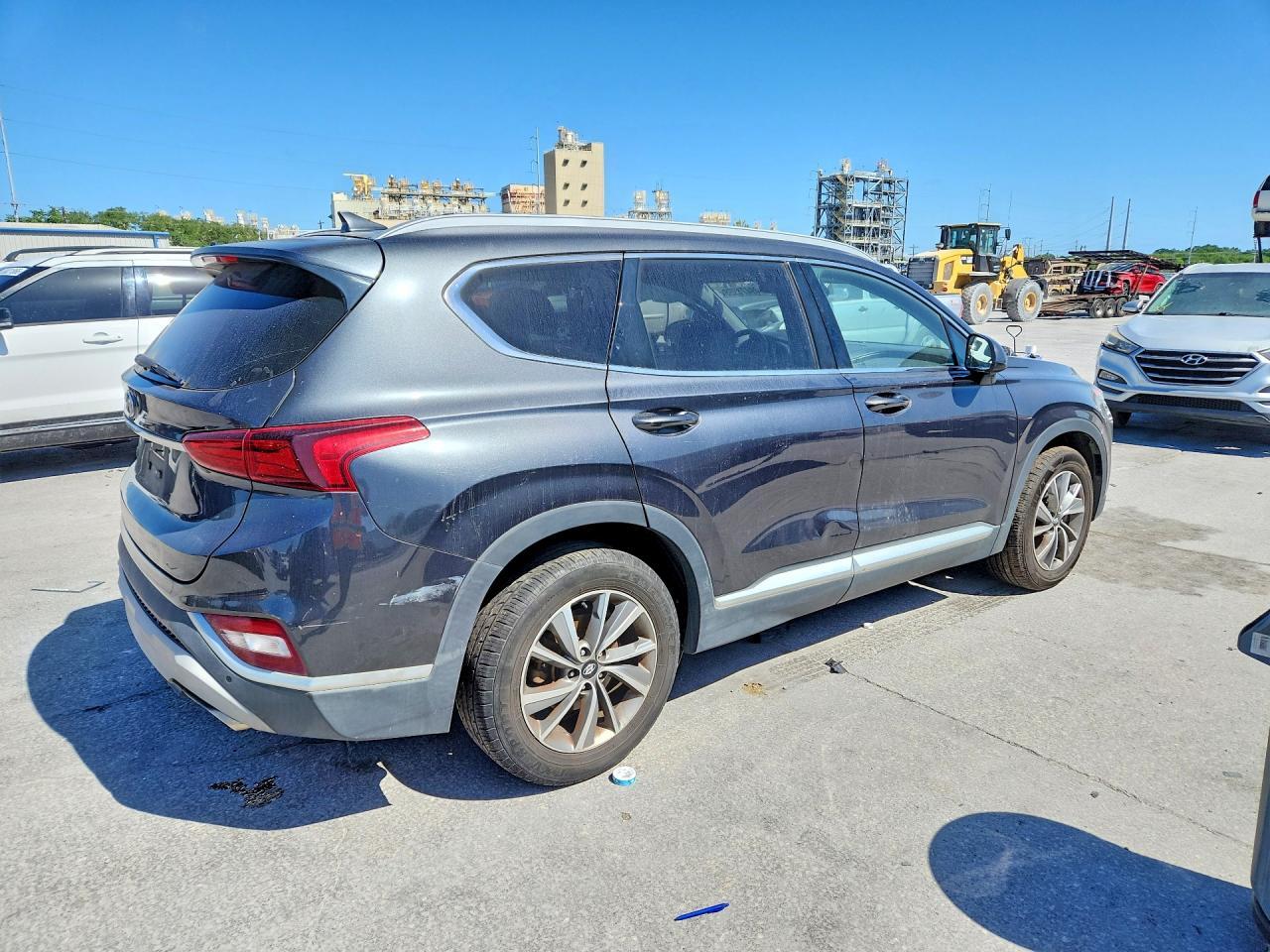 2020 Hyundai Santa Fe Sel - Фото 3