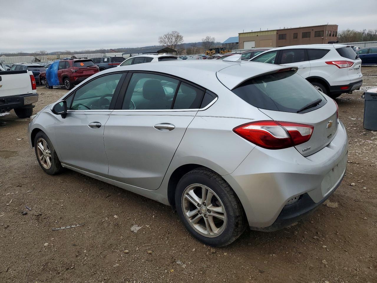 2018 Chevrolet Cruze Lt - Фото 2