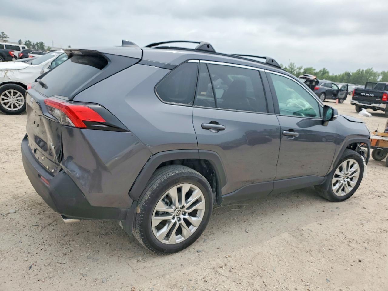 2025 Toyota Rav4 Xle Premium - Фото 3