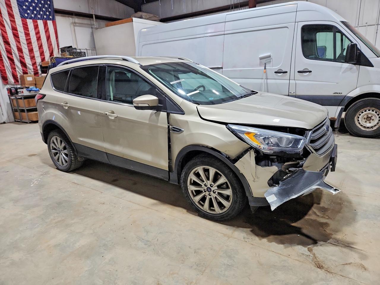 2017 Ford Escape Titanium - Фото 4