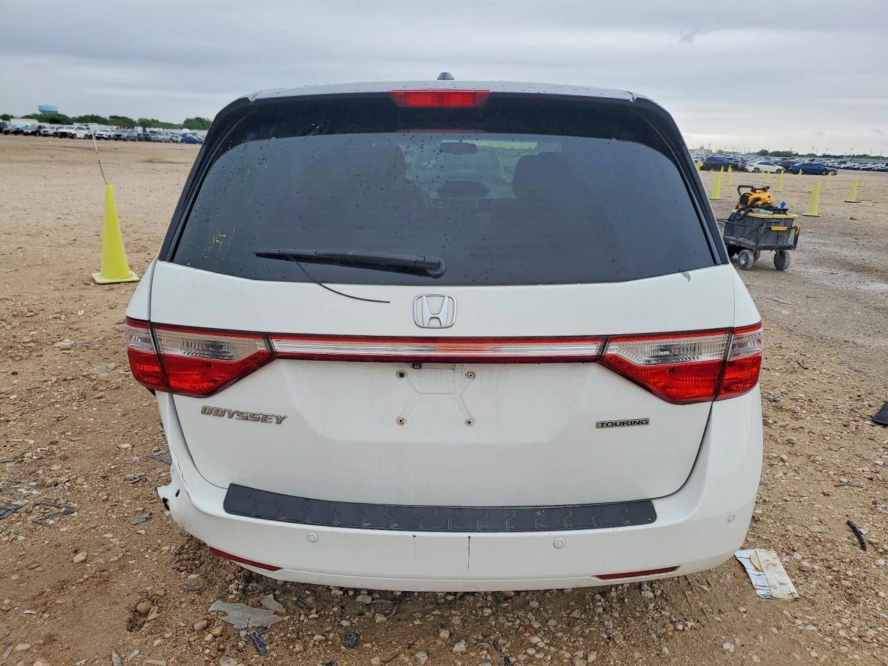 2011 Honda Odyssey Touring - Фото 6