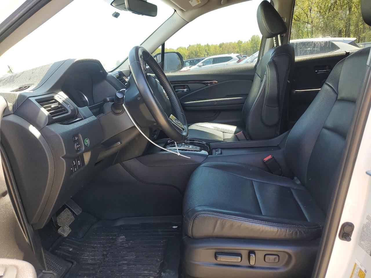 2022 Honda Pilot Touring - Image 7
