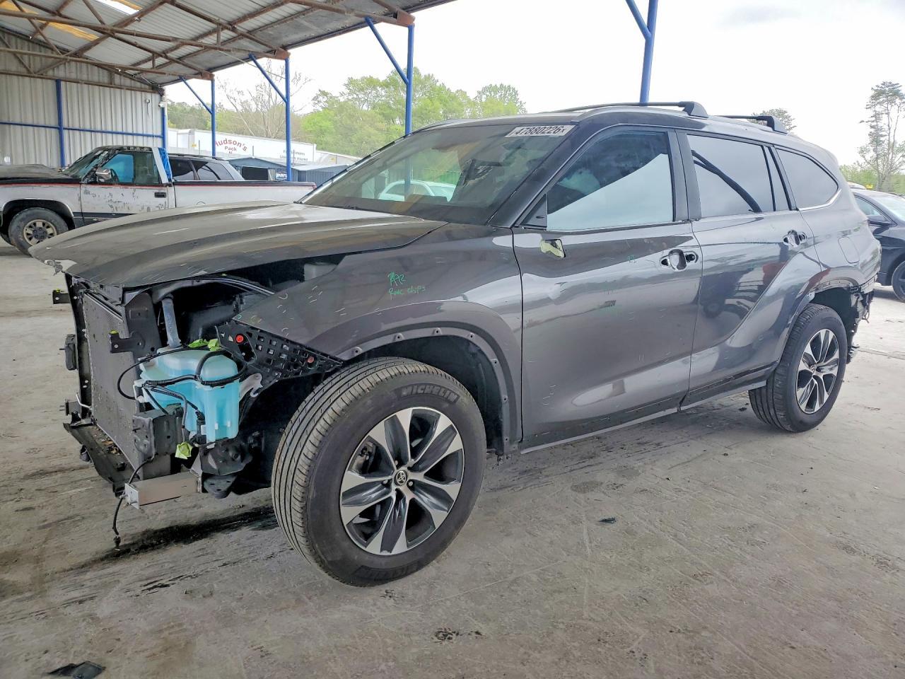 2024 Toyota Highlander Xle