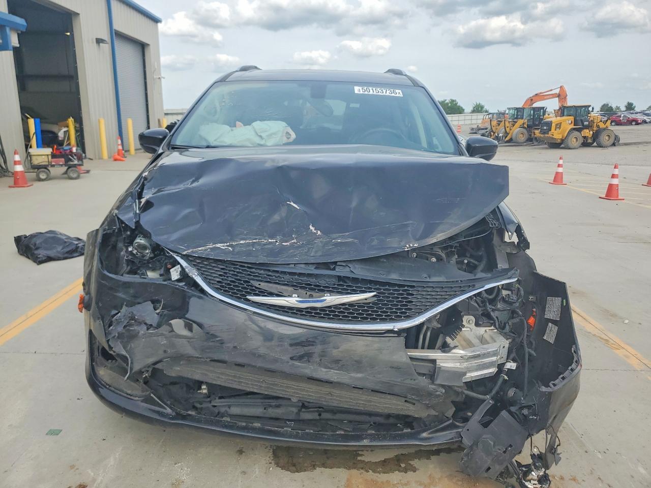 2018 Chrysler Pacifica Touring L - Image 5