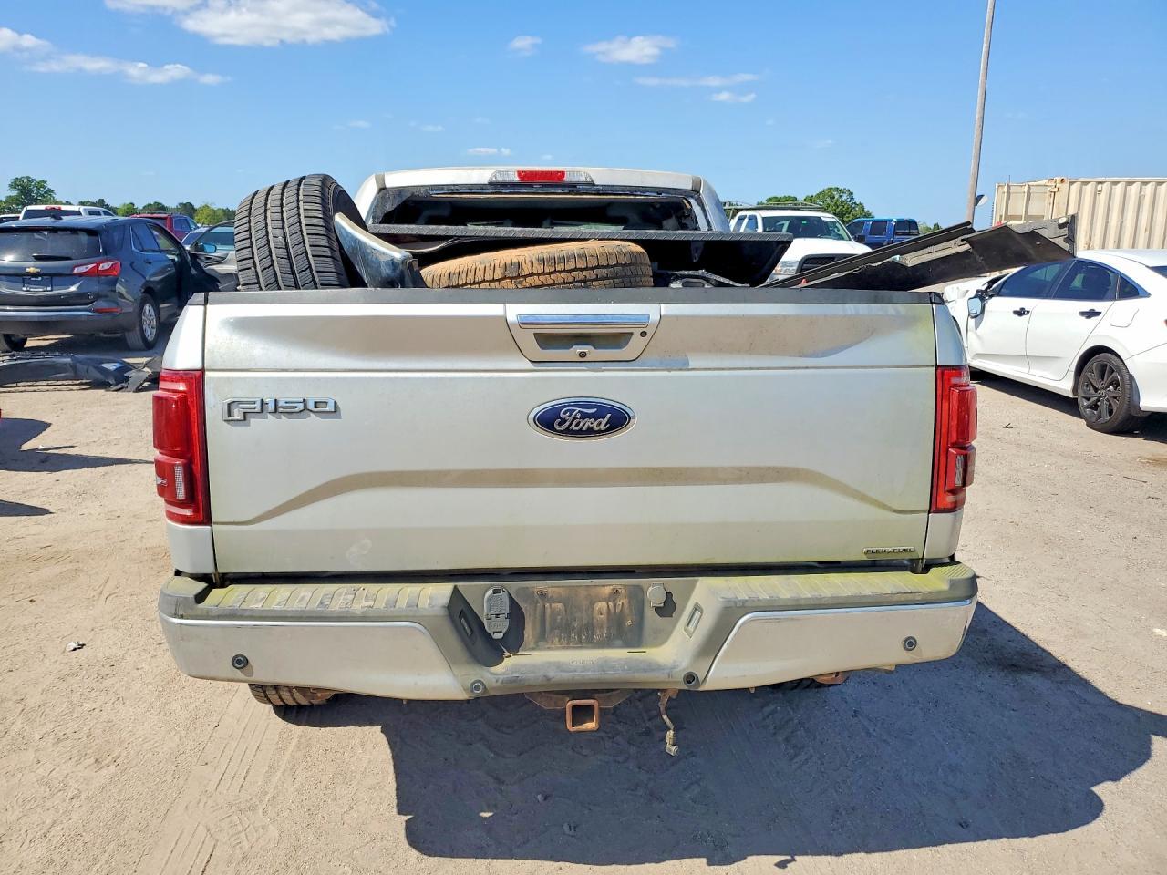 2015 Ford F150 Supercrew - Фото 6