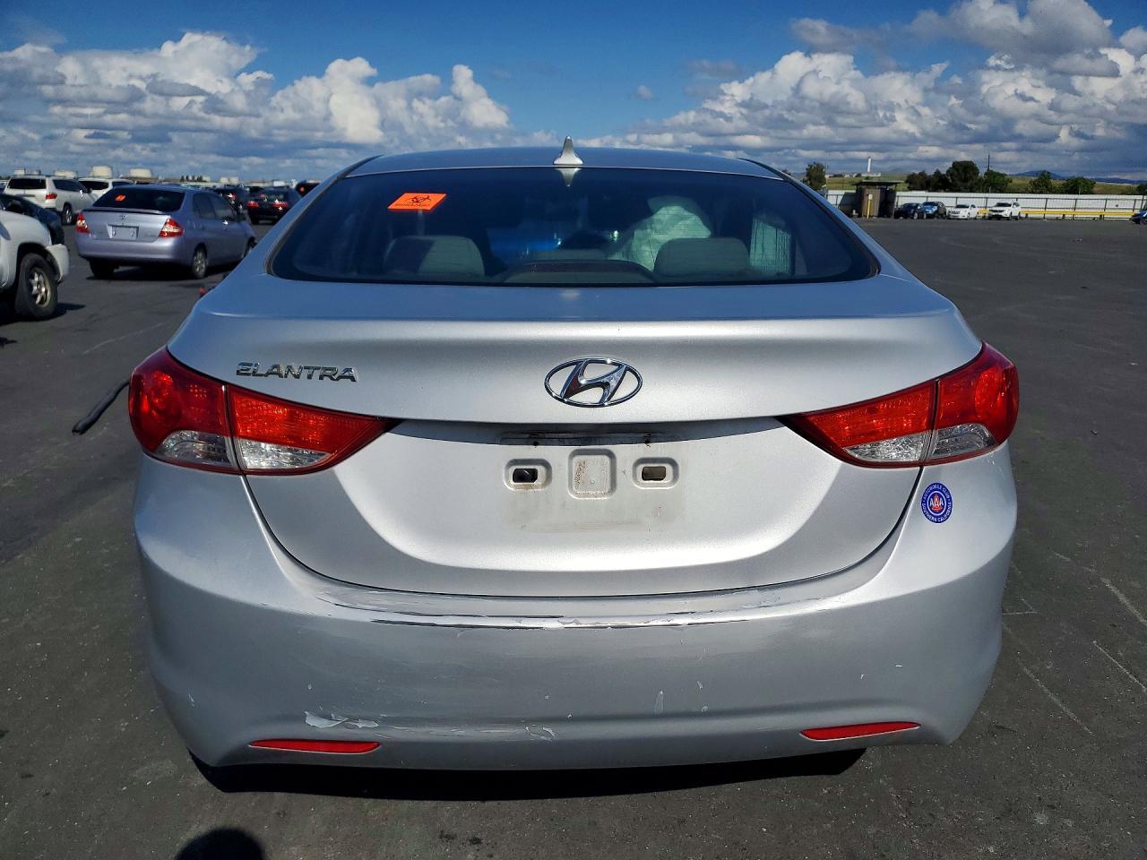 2012 Hyundai Elantra Gls - Фото 6