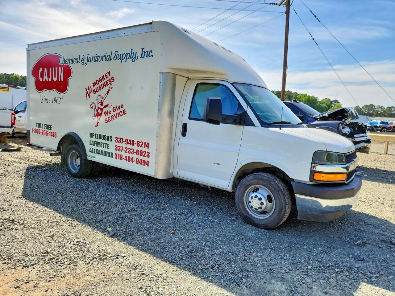 2022 Chevrolet Express G3500 - Image 4