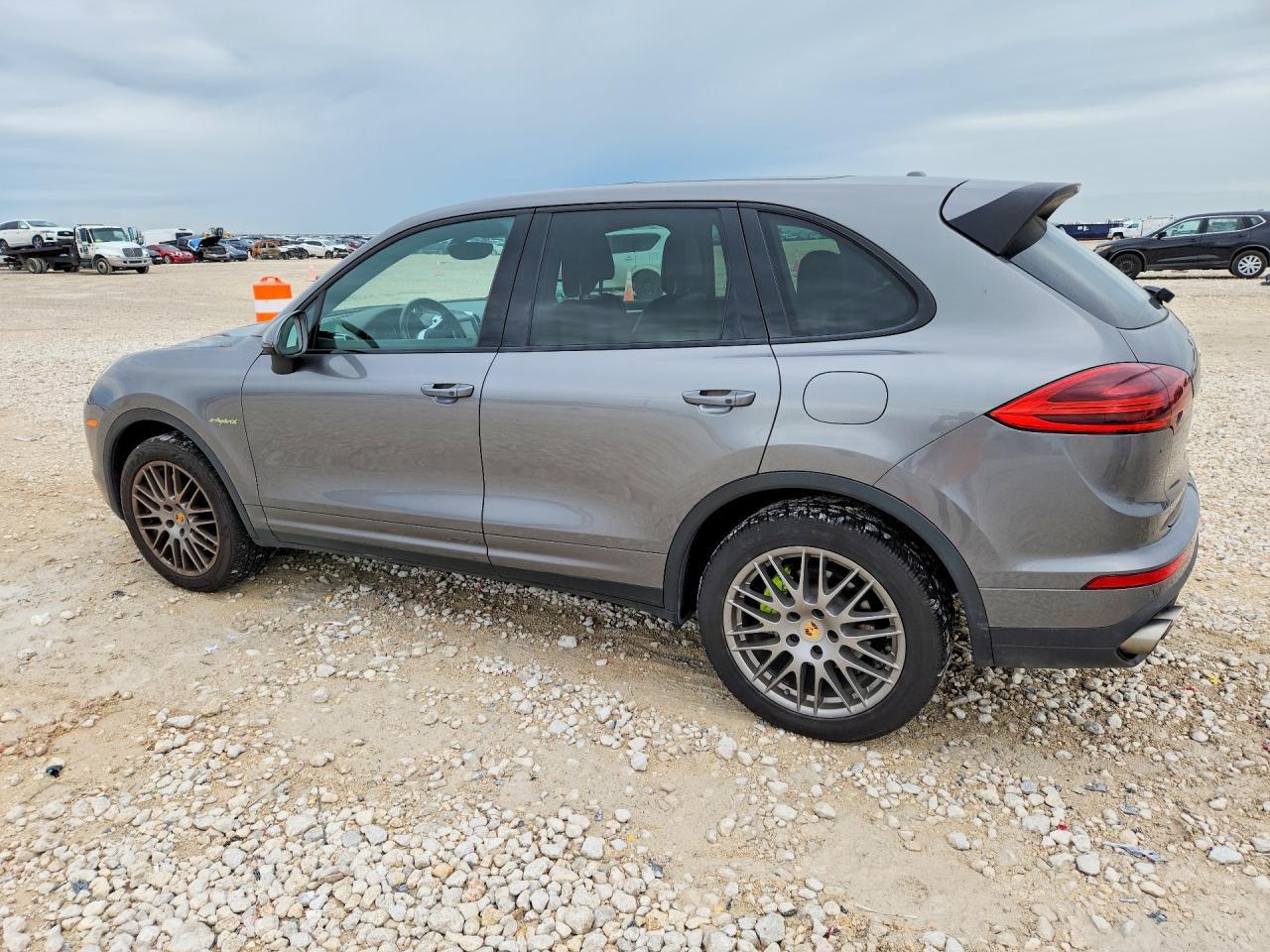2016 Porsche Cayenne Se Hybrid - Фото 2