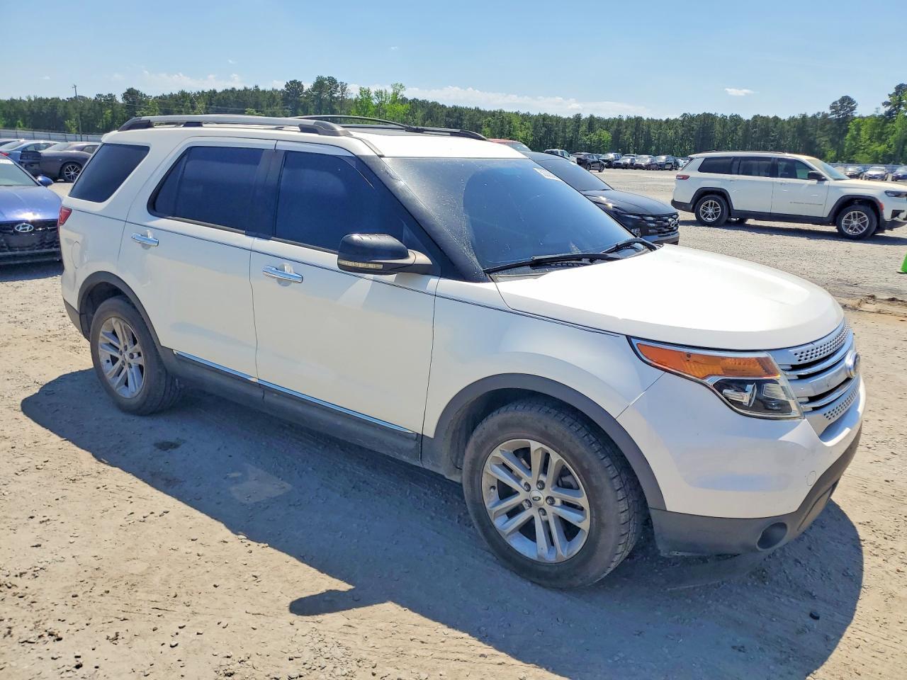 2012 Ford Explorer Xlt - Image 4