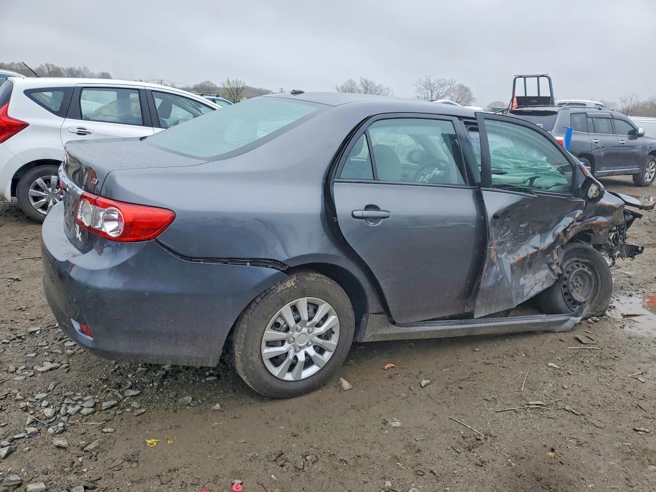 2011 Toyota Corolla Le - Фото 3