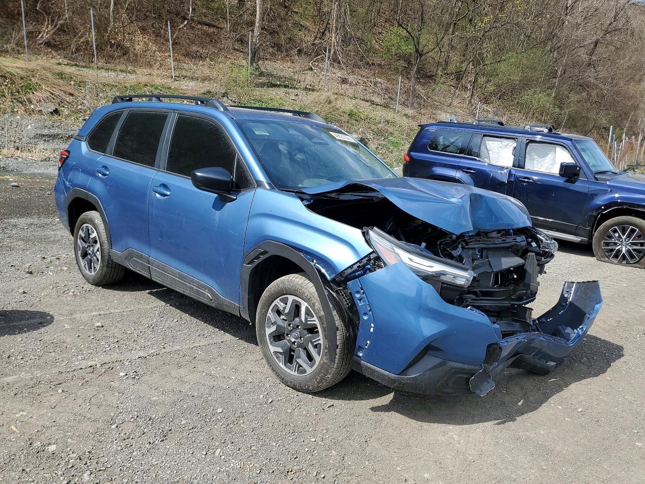 2025 Subaru Forester - Image 4