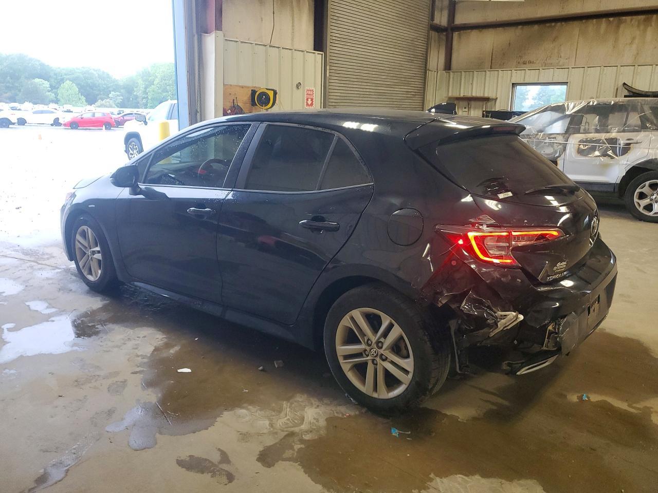 2019 Toyota Corolla Hatchback Se - Фото 2