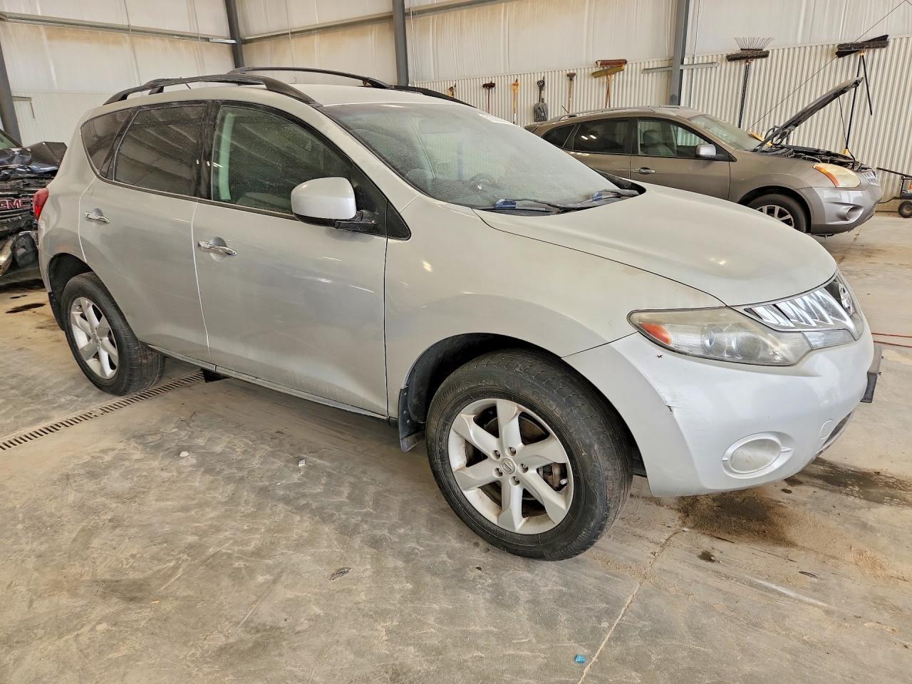 2010 Nissan Murano S - Image 4