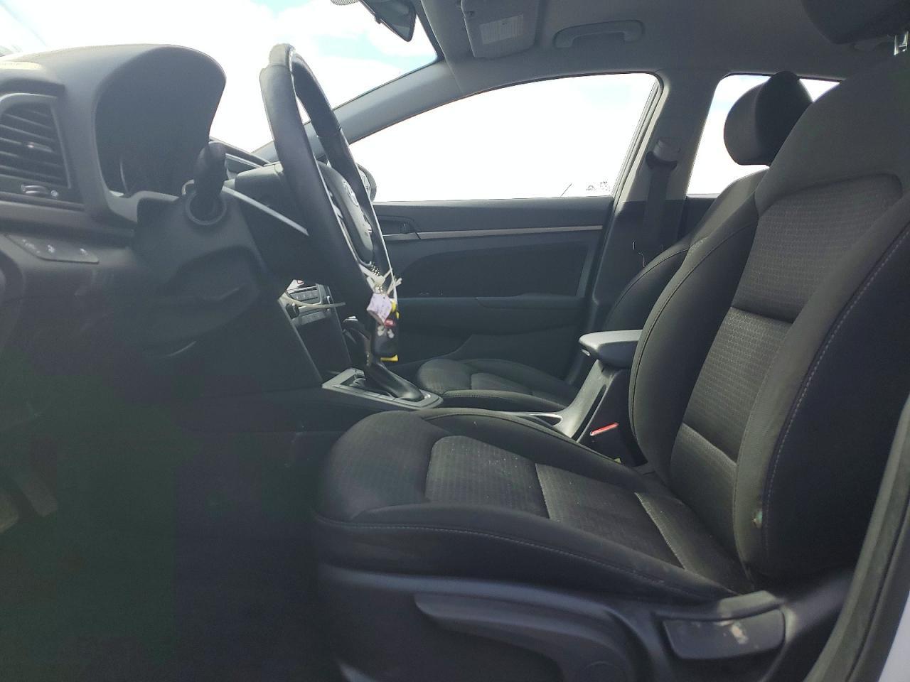 2018 Hyundai Elantra Sel - Фото 7