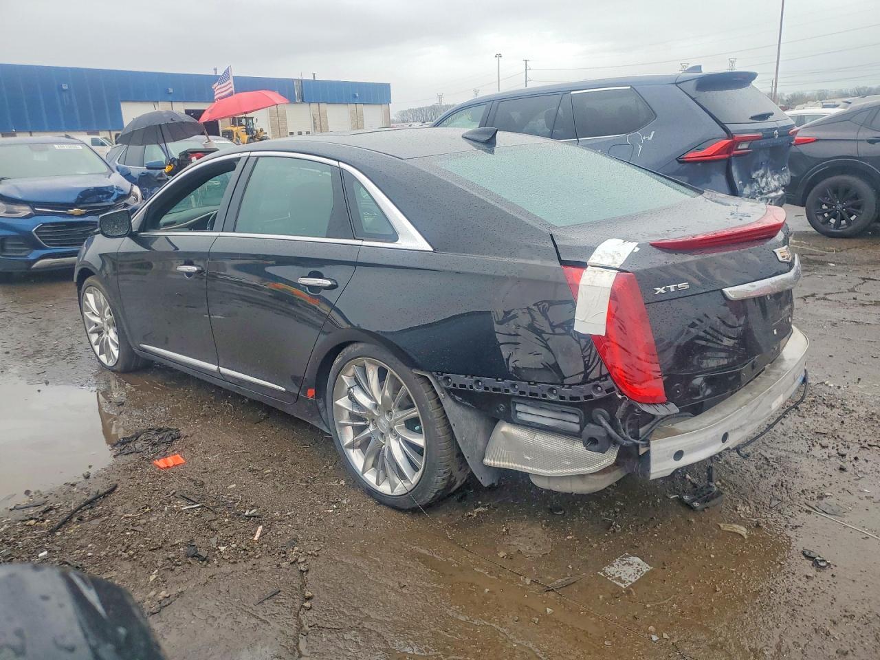 2016 Cadillac Xts Platinum - Image 2
