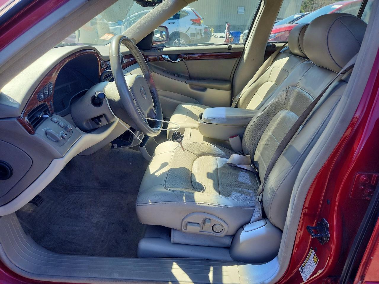 2004 Cadillac Deville - Image 7