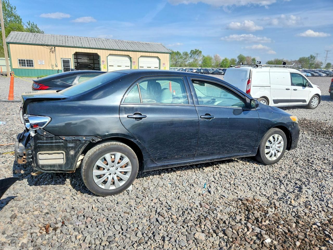 2013 Toyota Corolla Le - Фото 3