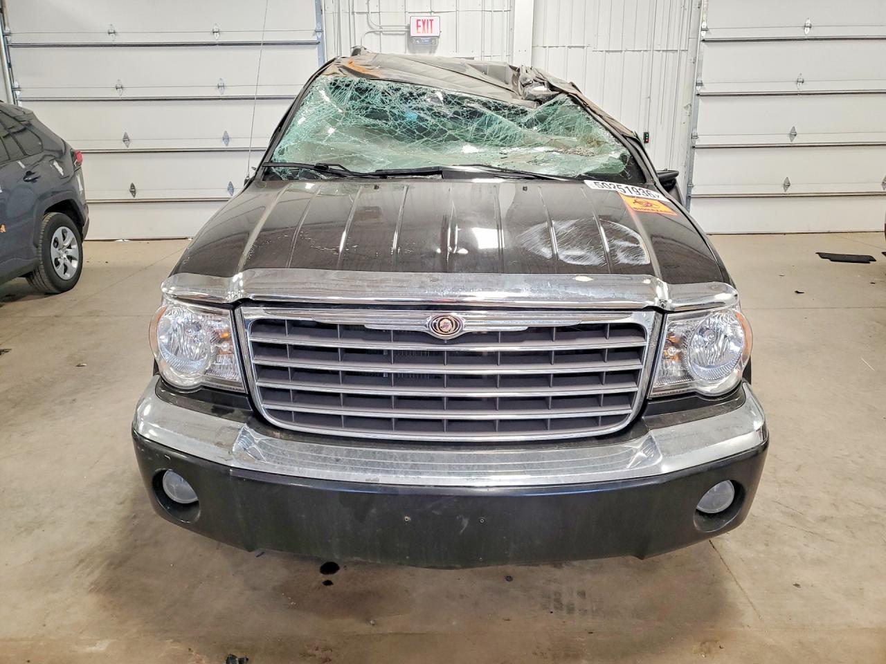 2007 Chrysler Aspen Limited - Image 5