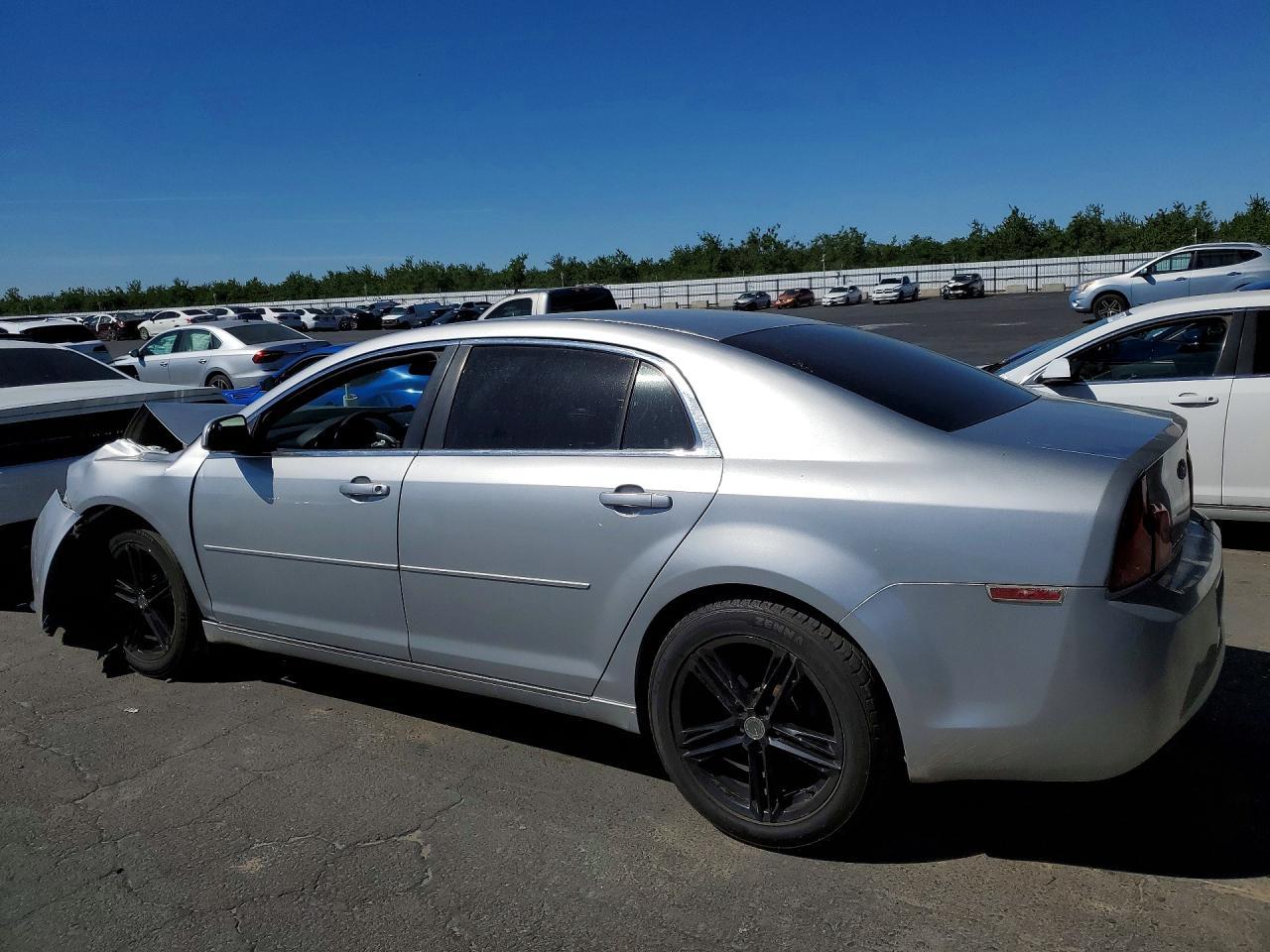 2010 Chevrolet Malibu 1Lt - Image 2