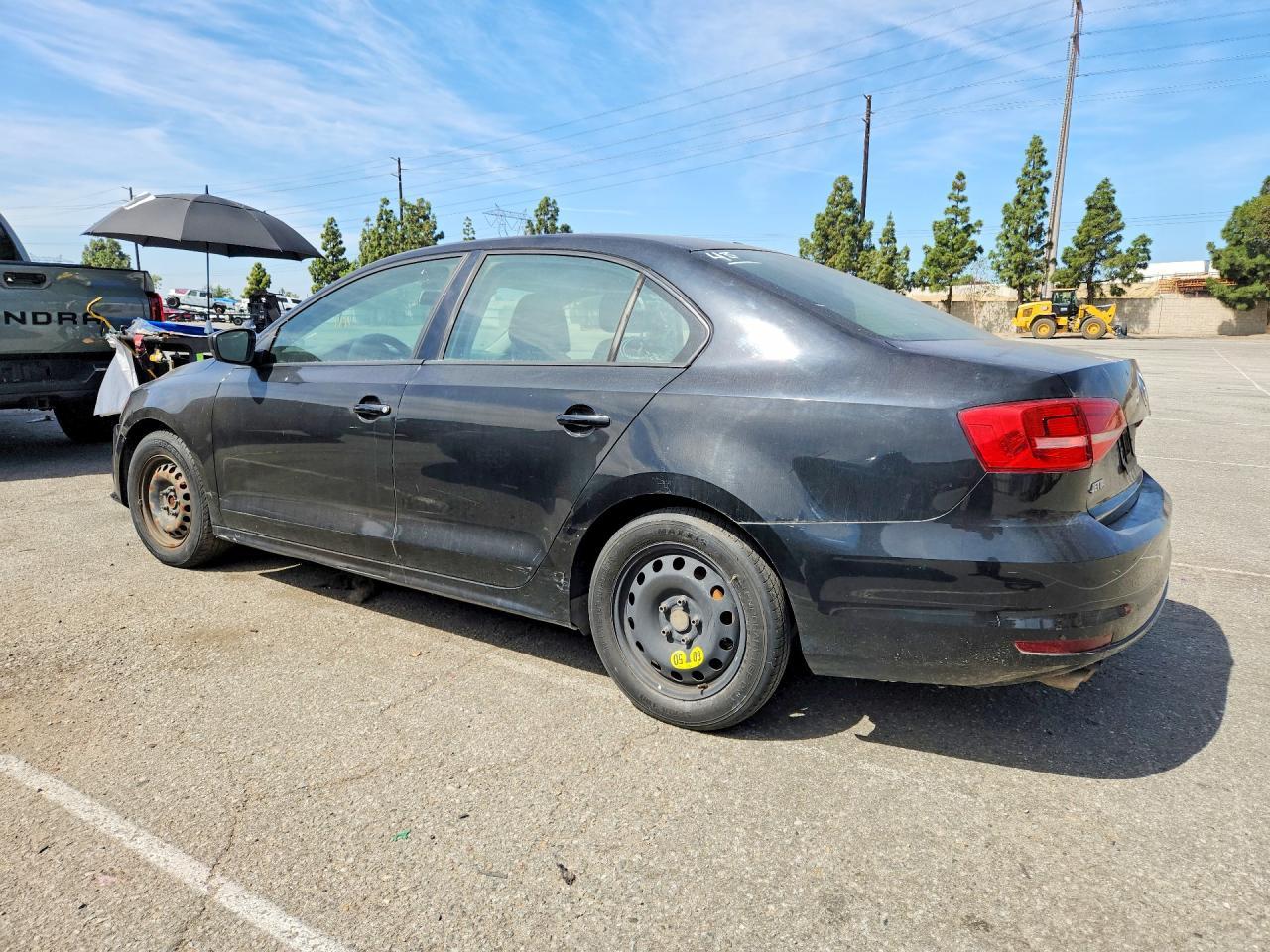 2015 Volkswagen Jetta Base - Image 2